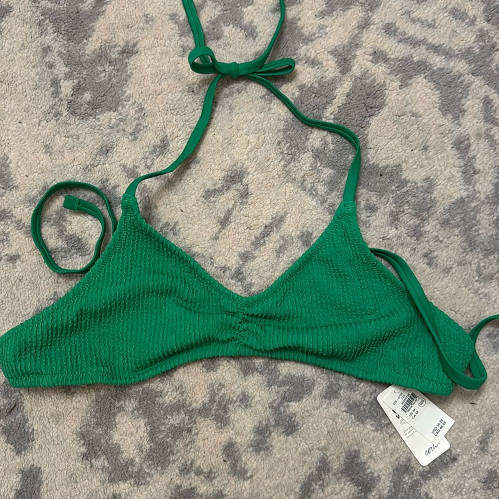 NWT Arie Crinkle Halter Bikini Top sz M
